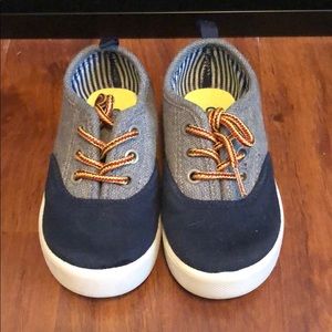 OshKosh toddler shoes